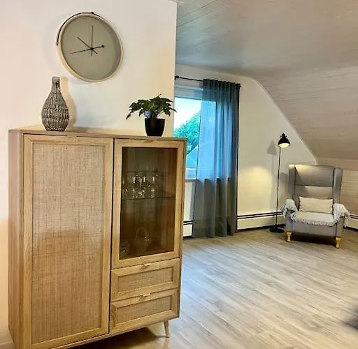 Stilvoll Und Grosszuegig Wohnen Appartamento Schoemberg (Zollernalbkreis)